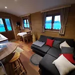Roulotte Les Mesanges Camping Rebecq-Rognon