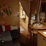 Roulotte Les Mesanges Camping *