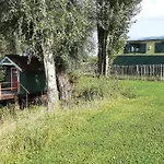 Roulotte Les Mesanges Camping *