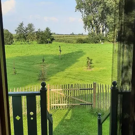 Camping Roulotte Les Mésanges *