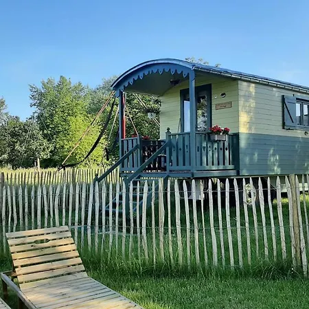 Roulotte Les Mesanges *