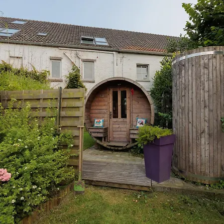 Roulotte Les Mesanges Rebecq-Rognon