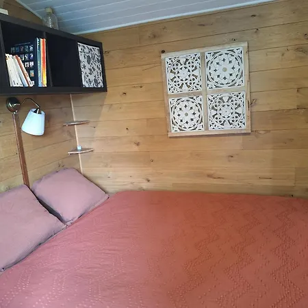 Roulotte Les Mesanges * Rebecq-Rognon