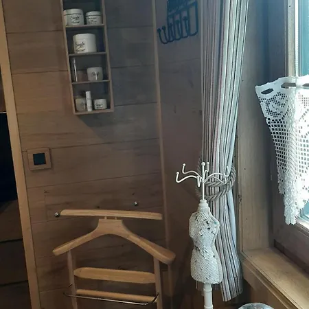 Parque de Campismo Roulotte Les Mesanges *