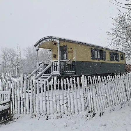 Camping Roulotte Les Mesanges Rebecq-Rognon